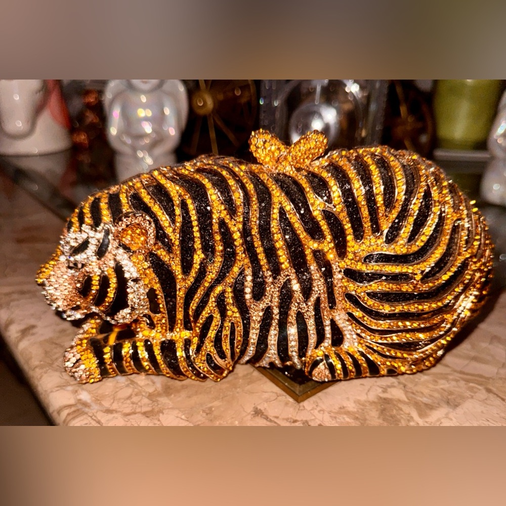 Rhinestone tiger purse w/ chain